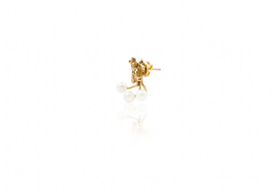 Bee Three earring